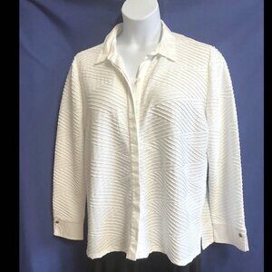 Chicos White Textured Collared Button Front Top-Women XL Large or Chico Size 3